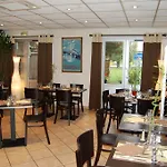 Kyriad Direct Lyon Eurexpo Hotel Bron