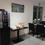 Kyriad Direct Lyon Eurexpo 3*