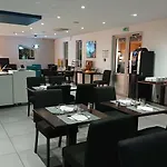 Hotel Kyriad Direct Lyon Eurexpo