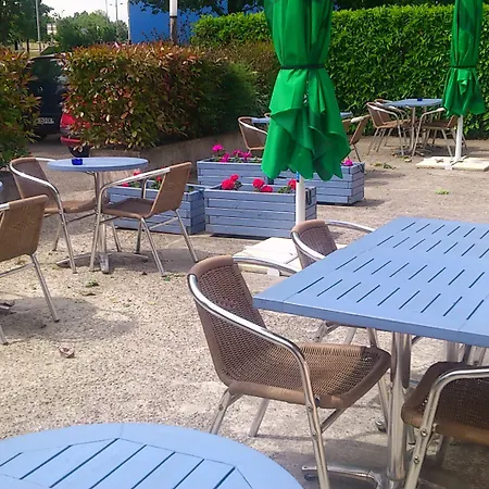 Kyriad Direct Lyon Eurexpo Bron