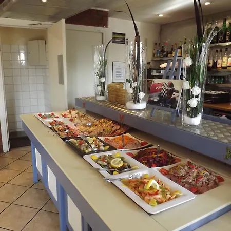 Hotel Kyriad Direct Lyon Eurexpo