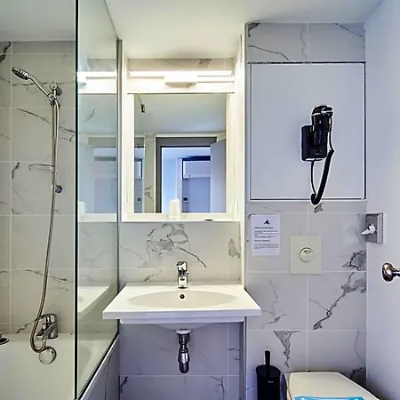 Kyriad Direct Lyon Eurexpo 3*