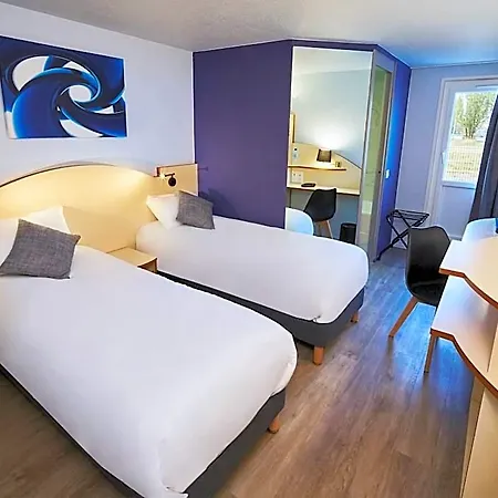 Kyriad Direct Lyon Eurexpo Hotel