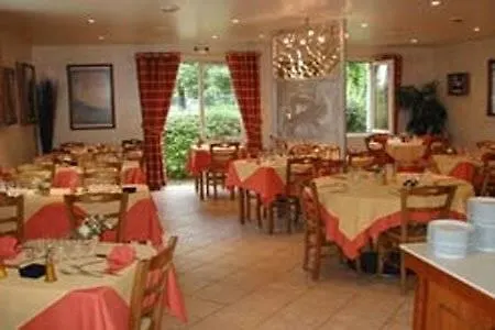 Kyriad Direct Lyon Eurexpo Отель Брон