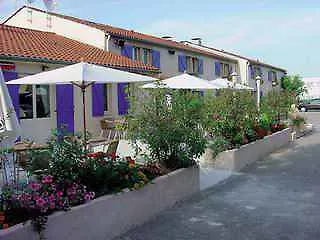 Kyriad Direct Lyon Eurexpo 3* Брон