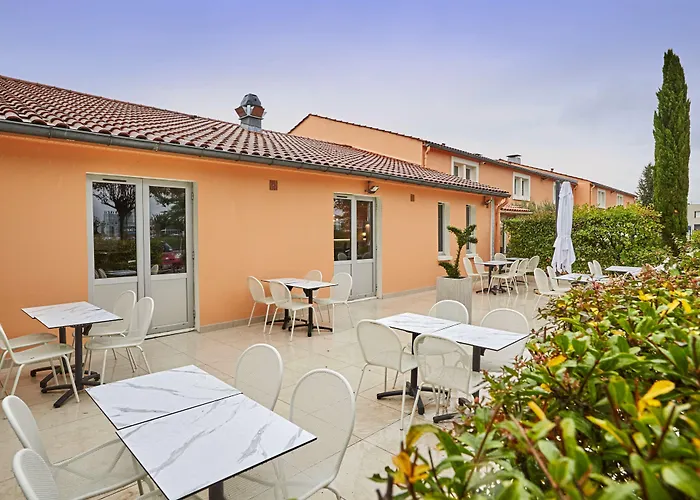 Kyriad Direct Lyon Eurexpo Hotel Bron